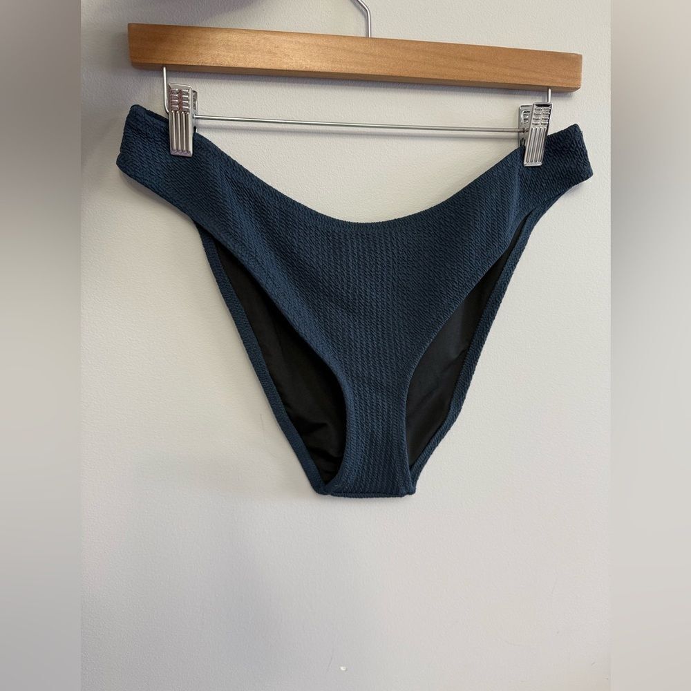 J.Crew Textured curved-waist cheeky bikini bottom NWT Size L